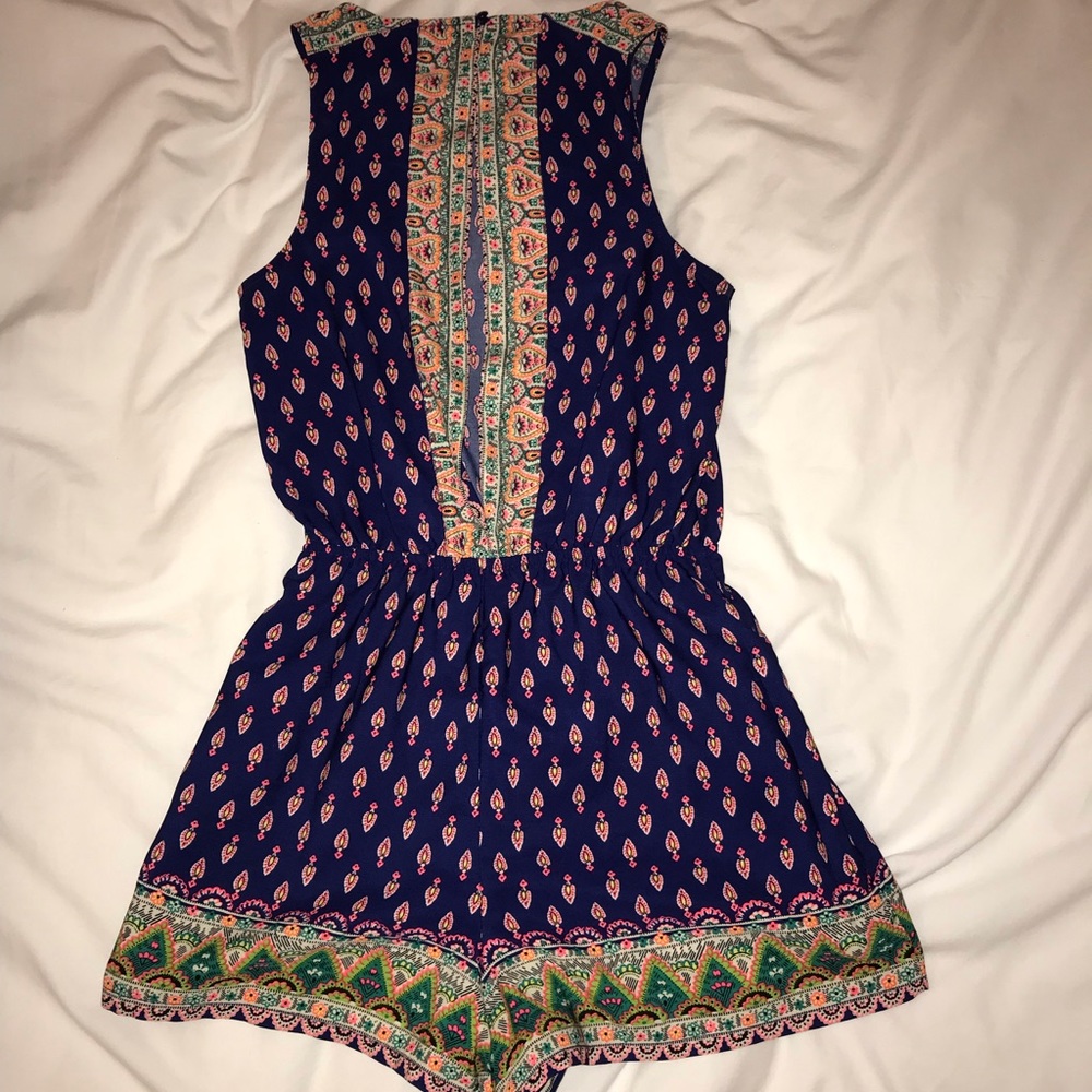 Multi Colored Romper With Open Back - image 2